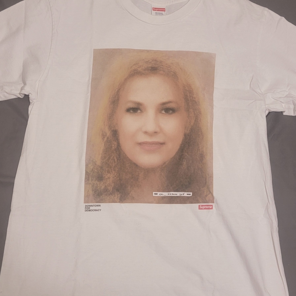 Supreme 18 & Stormy Brown and White Graphic Tee Size L